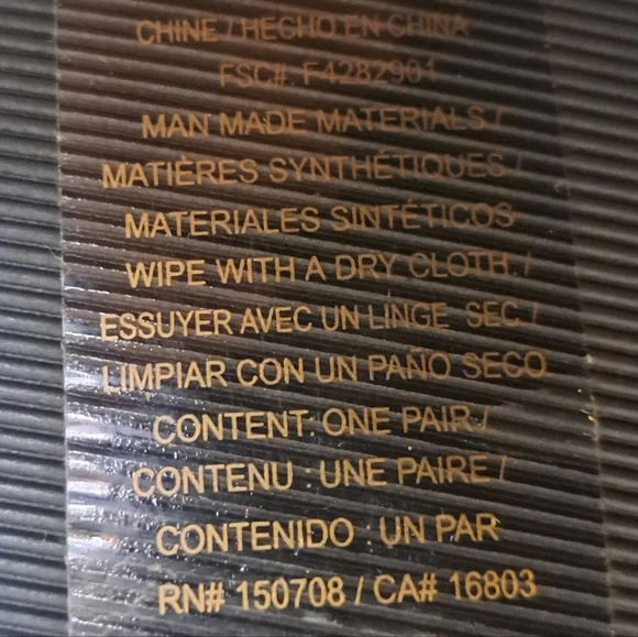 Slip On Embroidered - Picture 4 of 5